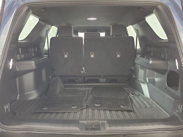 Used 2025 Toyota 4Runner SR5 RWD image 10
