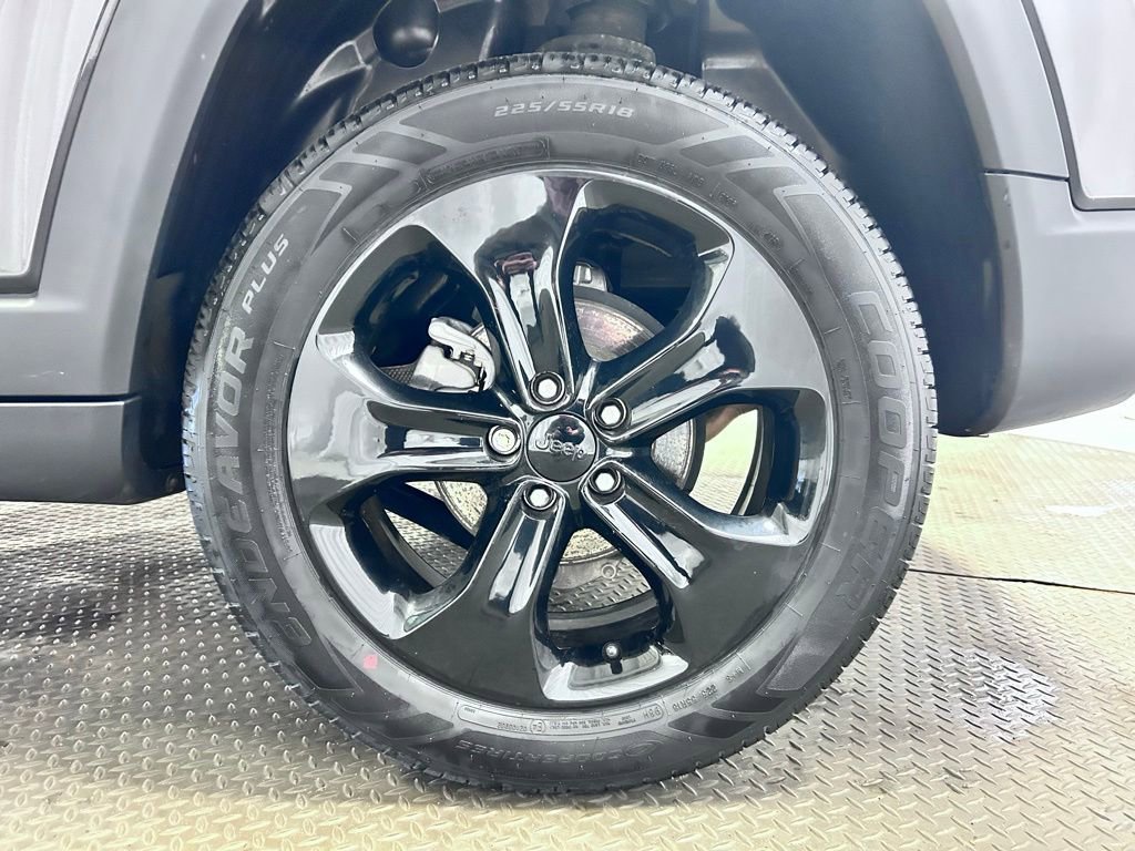 Used 2020 Jeep Compass Latitude image 28