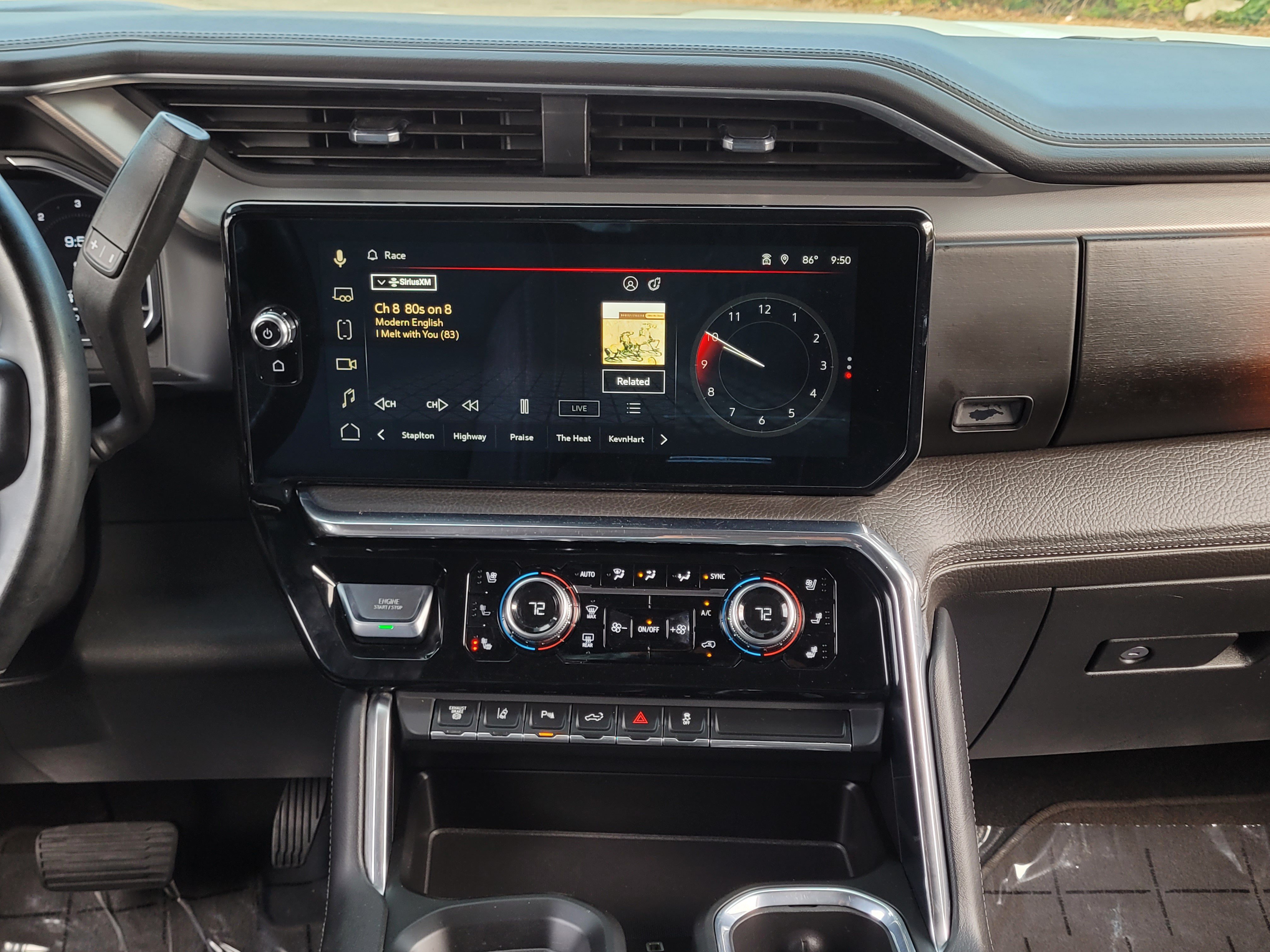 Used 2024 GMC Sierra 3500 Denali w/ Denali Reserve Package AWD/4WD image 14