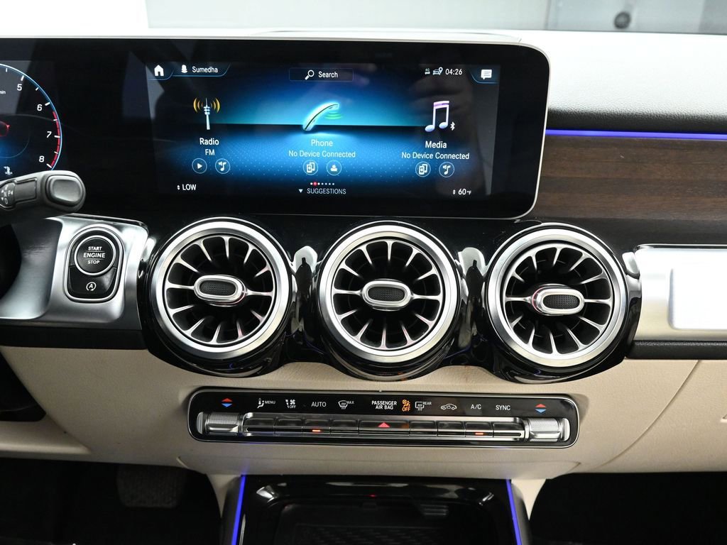 Used 2020 Mercedes-Benz GLB 250 w/ Premium Package image 22