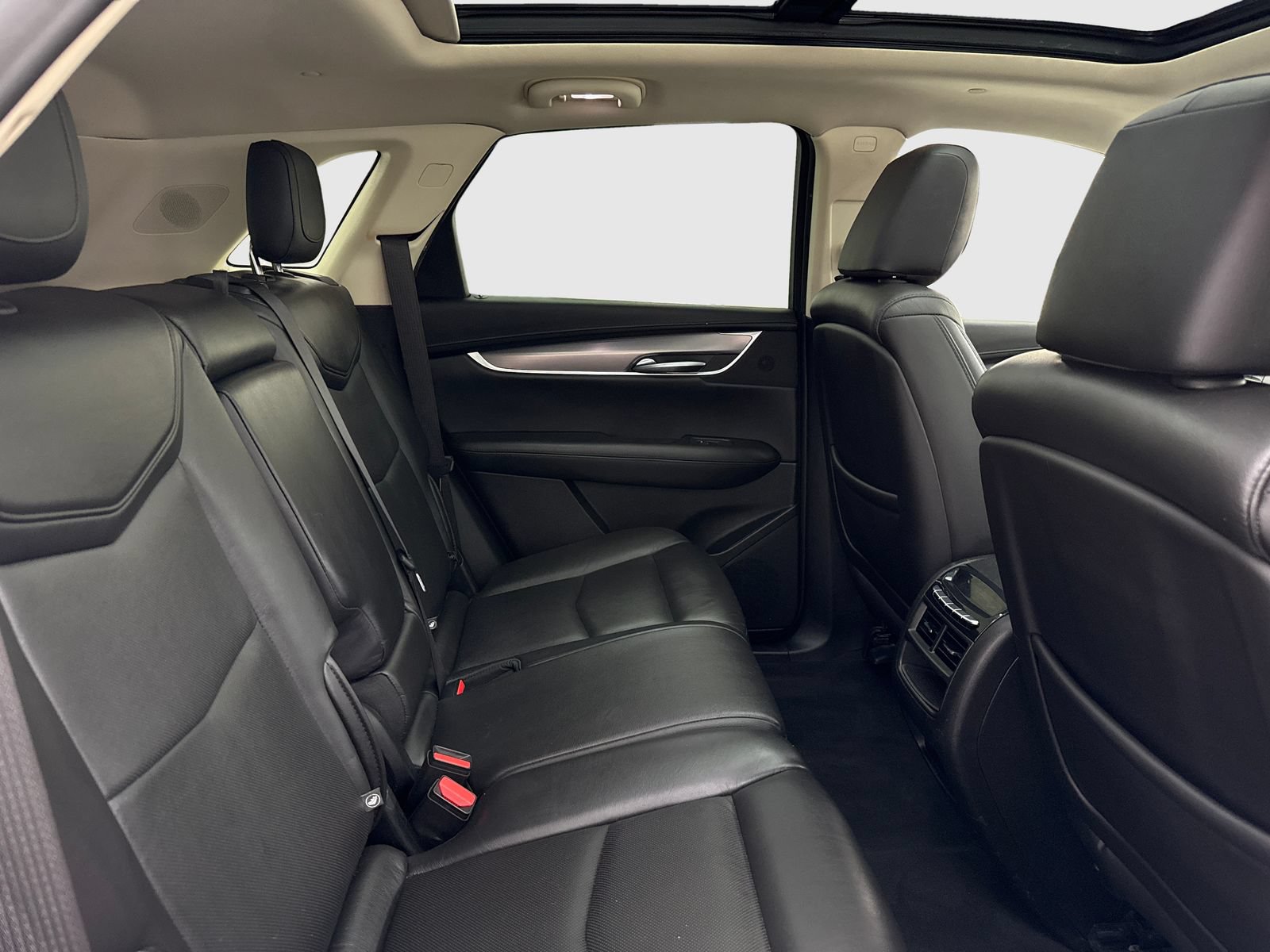 Used 2019 Cadillac XT5 Premium Luxury AWD/4WD image 44