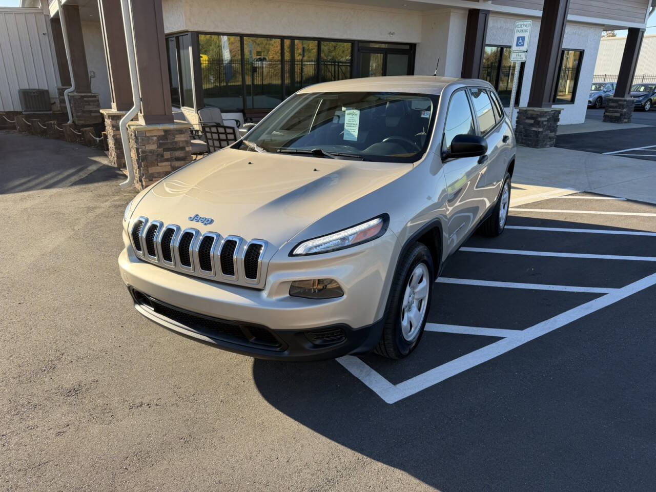 Used 2014 Jeep Cherokee Sport w/ Cold Weather Group AWD/4WD video 2