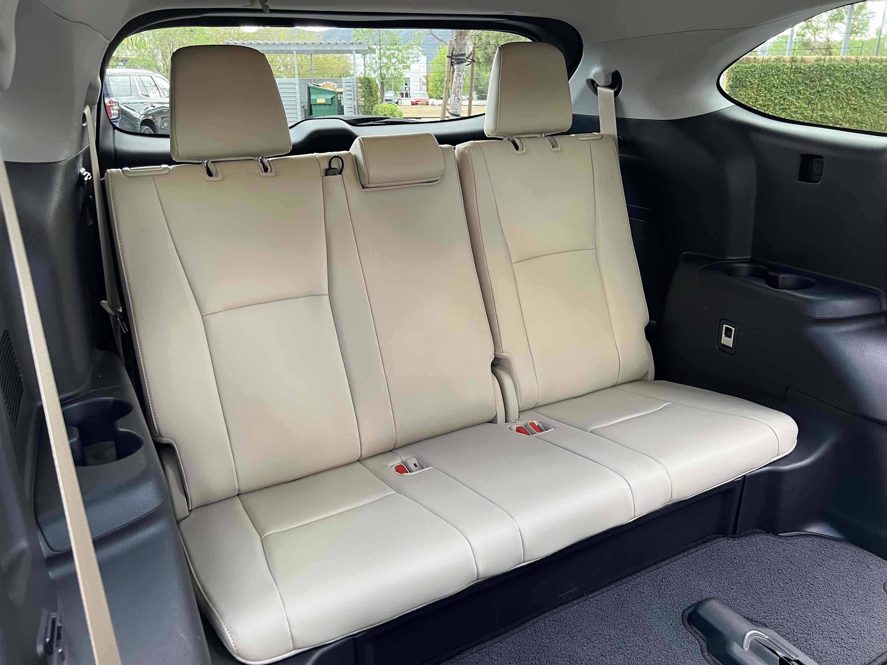 Used 2020 Toyota Highlander Platinum image 35