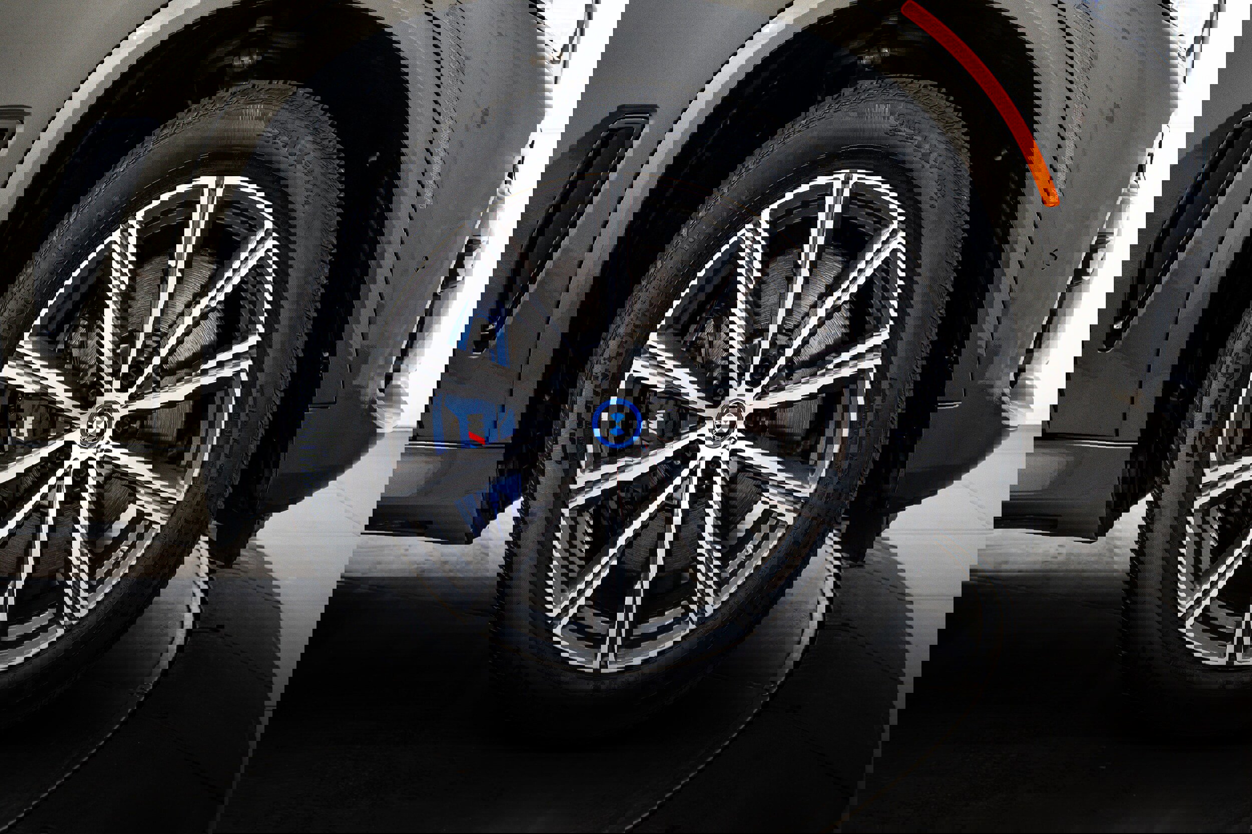 Used 2023 BMW X5 xDrive45e w/ Executive Package image 27