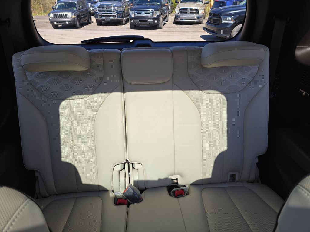 Used 2021 Hyundai Palisade Calligraphy image 28