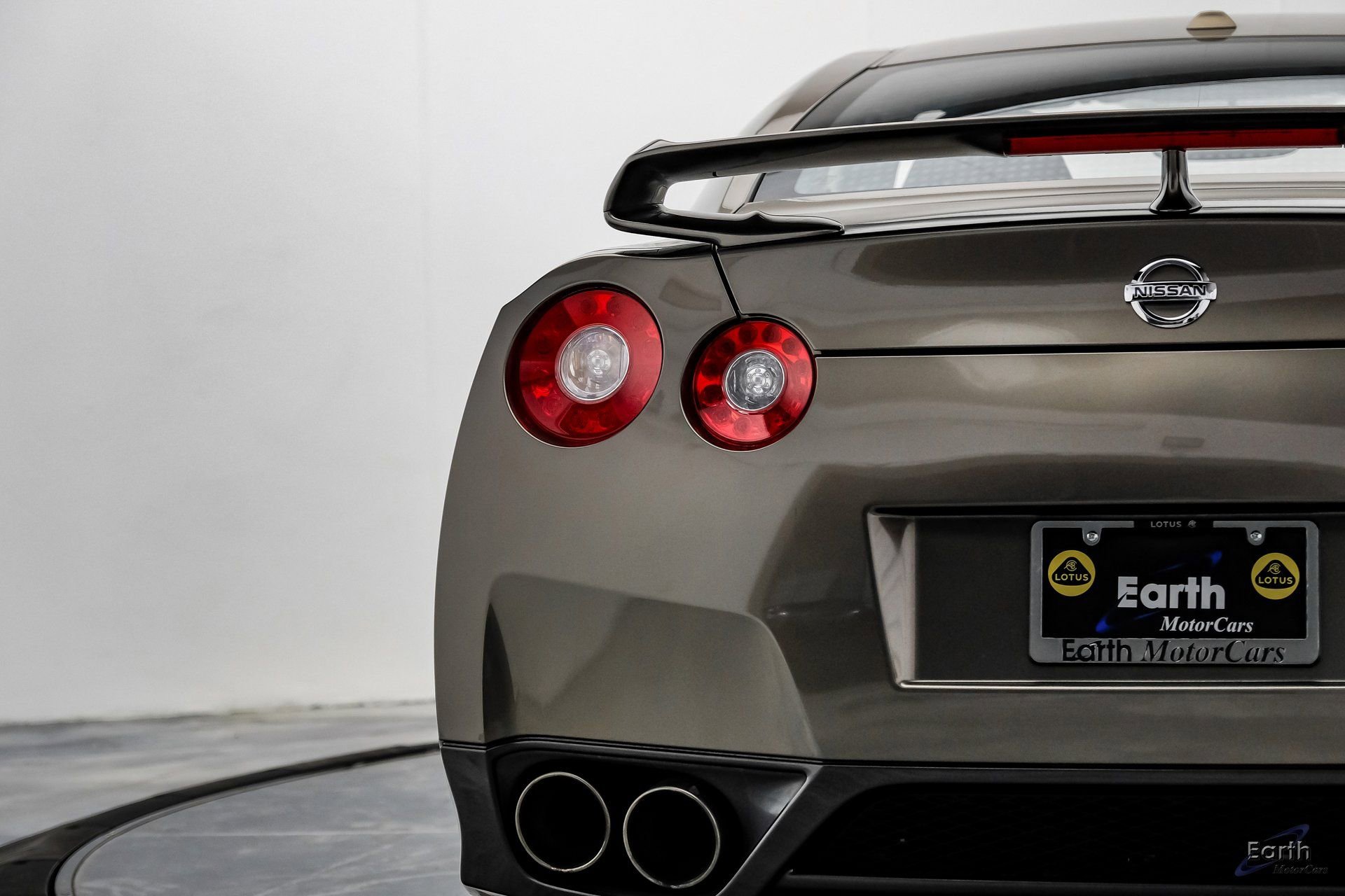 Used 2009 Nissan GT-R Premium image 17