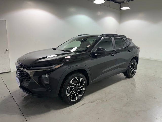 New 2026 Chevrolet Trax RS image 3