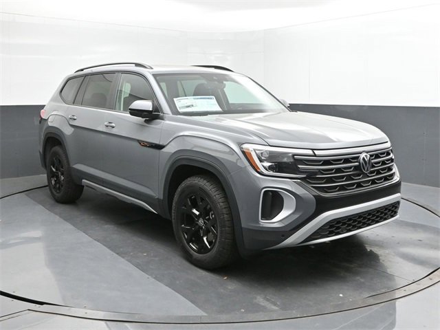 New 2025 Volkswagen Atlas Peak Edition SE image 22