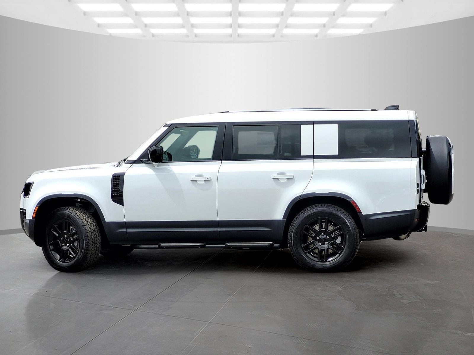New 2026 Land Rover Defender 130 S AWD/4WD image 3