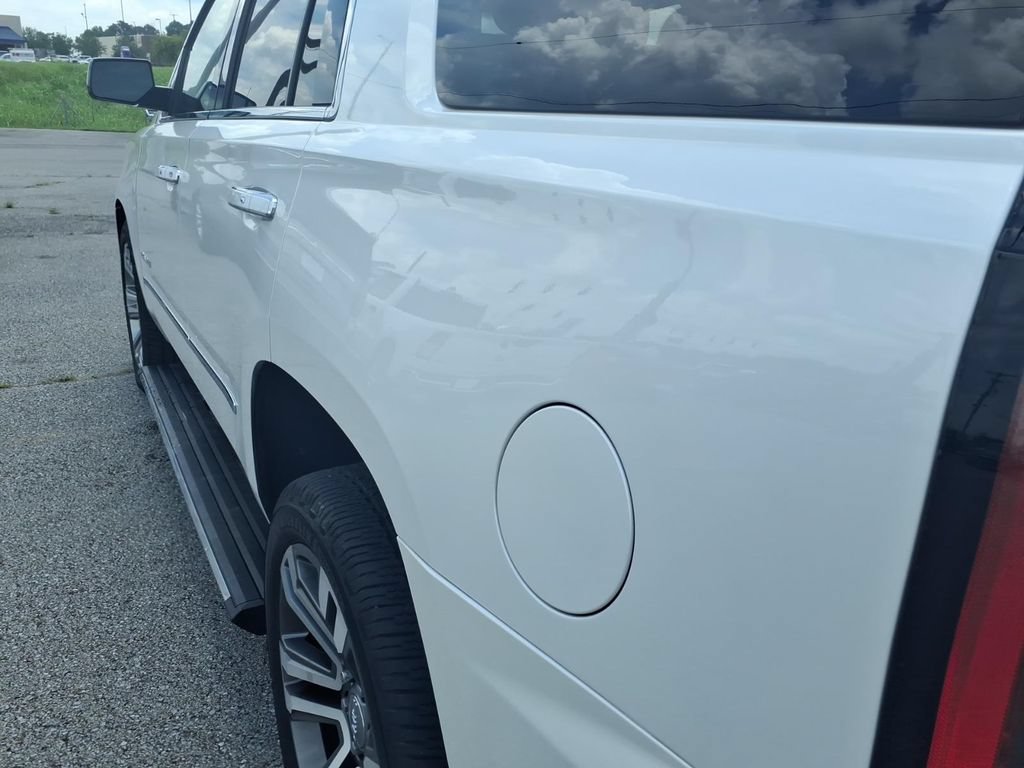 Used 2019 GMC Yukon Denali w/ Denali Ultimate Package AWD/4WD image 18