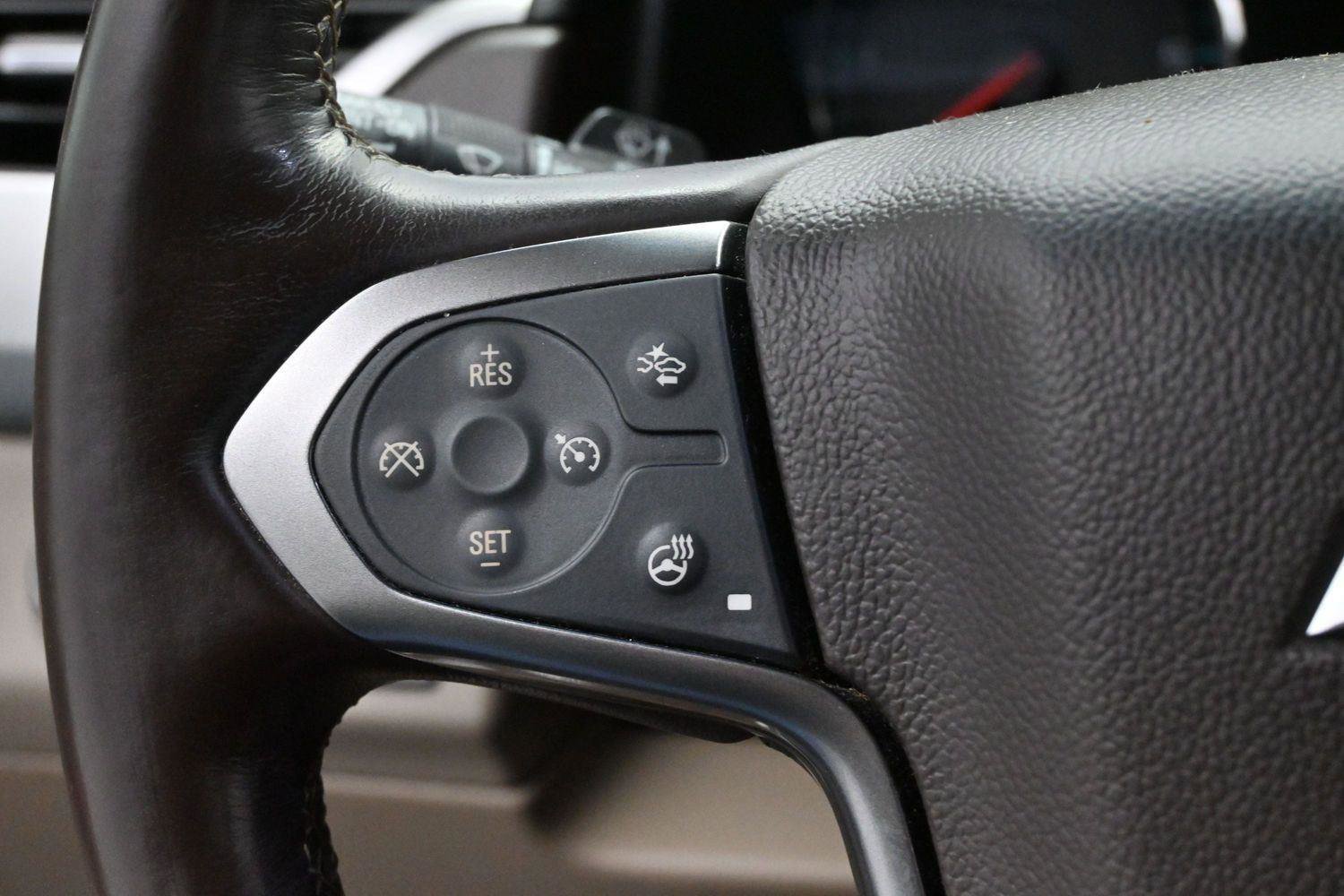 Used 2016 Chevrolet Suburban LTZ AWD/4WD image 21