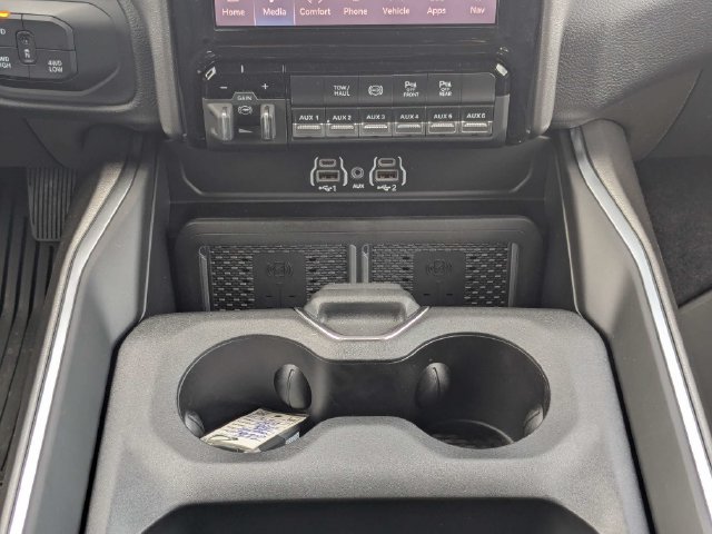 New 2026 RAM 3500 Big Horn AWD/4WD image 20
