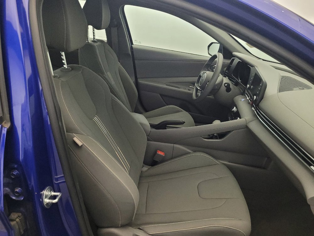 Used 2023 Hyundai Elantra SEL FWD image 21