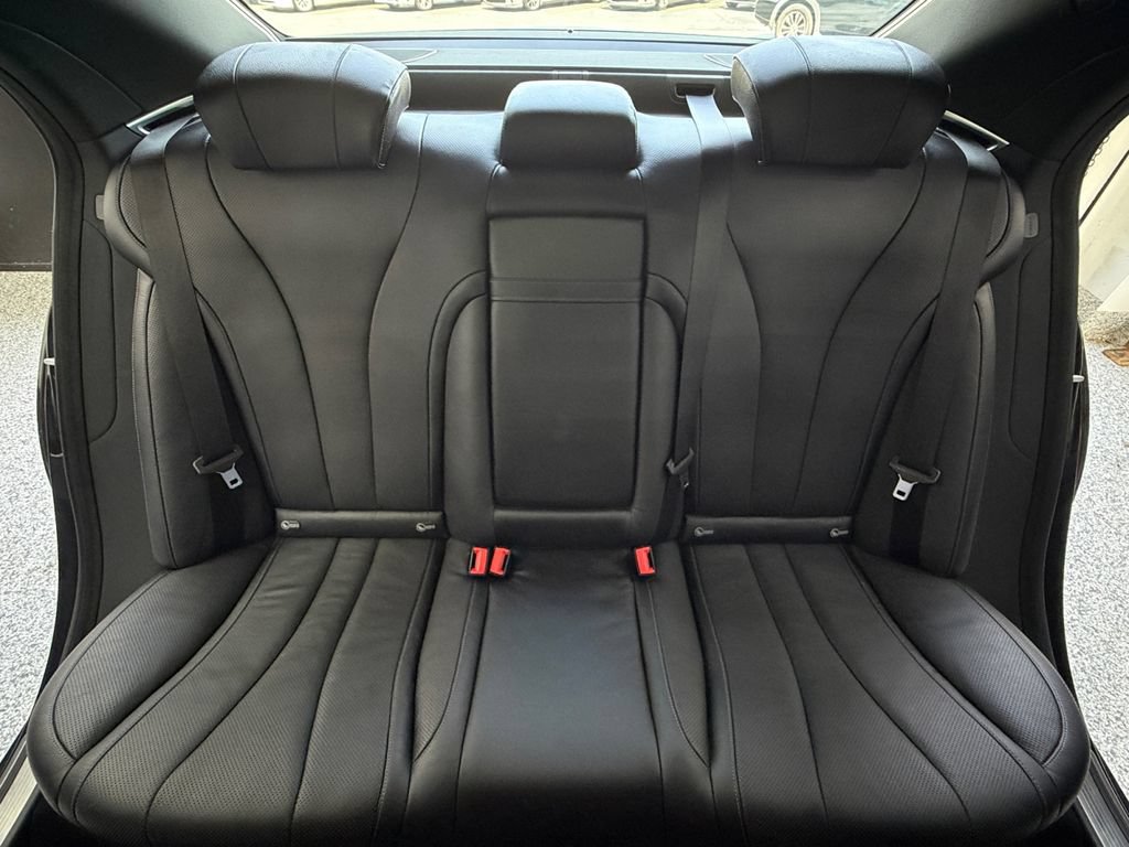 Used 2015 Mercedes-Benz S 550 4MATIC Sedan image 29