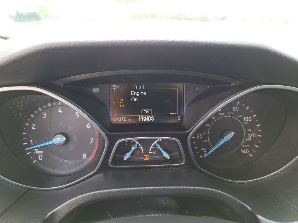 Used 2017 Ford Focus Titanium image 8