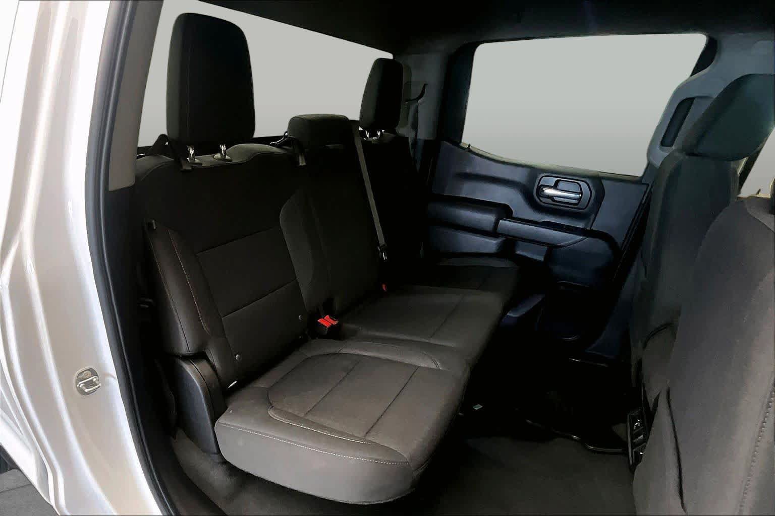 Used 2021 Chevrolet Silverado 1500 LT RWD image 16