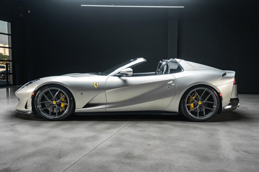 Used 2021 Ferrari 812 GTS RWD image 27