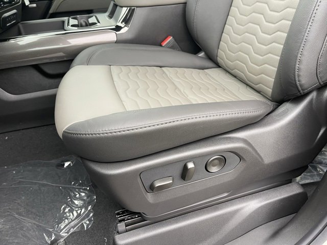 New 2026 Chevrolet Silverado 2500 ZR2 image 16