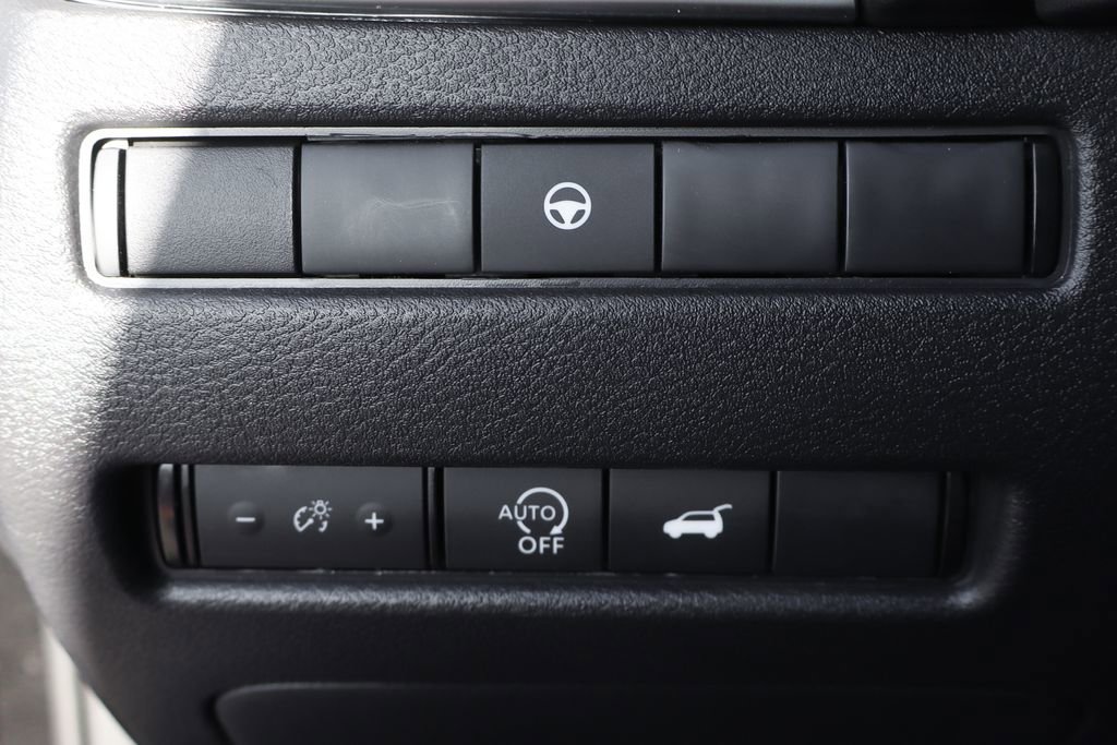 Used 2026 Nissan Rogue SV w/ Cold Weather Package image 20