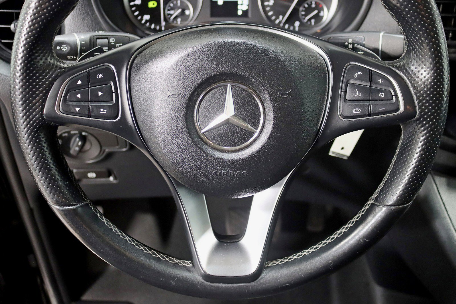 Used 2020 Mercedes-Benz Metris Passenger w/ Premium Safety Package image 15