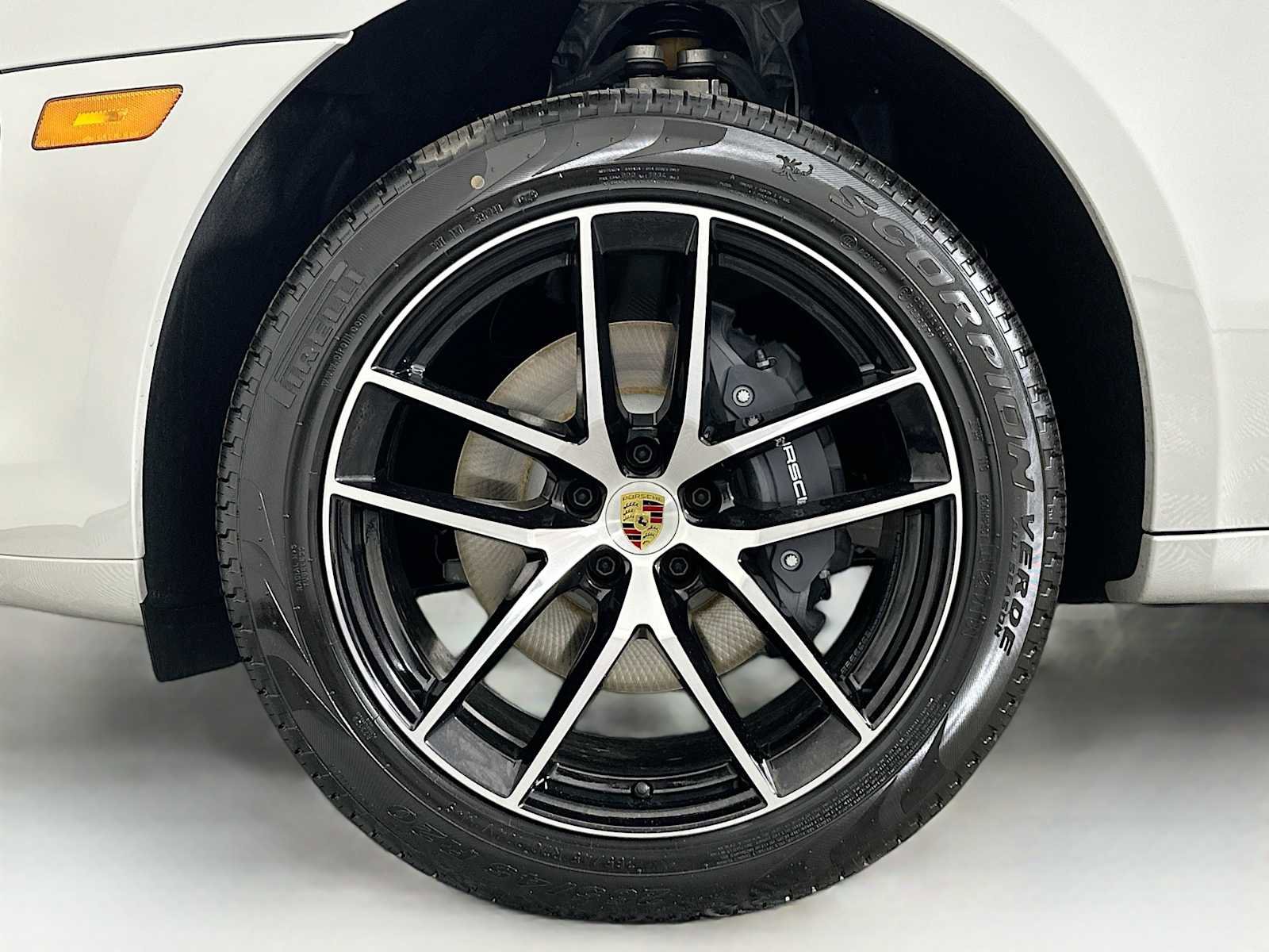 New 2026 Porsche Macan image 32