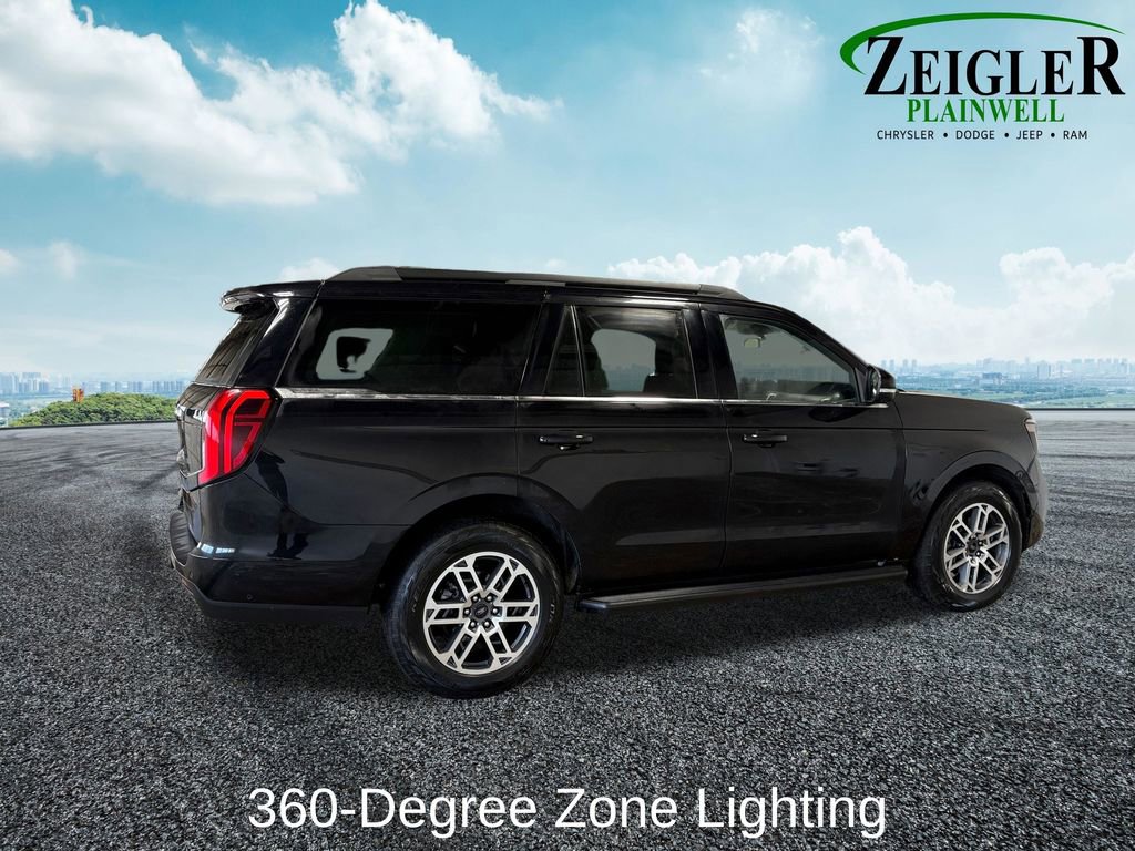 Used 2025 Ford Expedition Active image 10