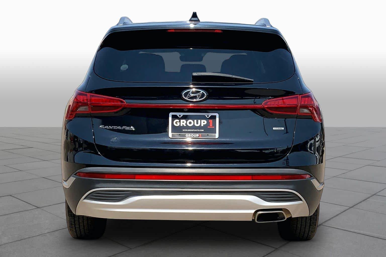 Used 2021 Hyundai Santa Fe SEL w/ Cargo Package AWD/4WD image 4