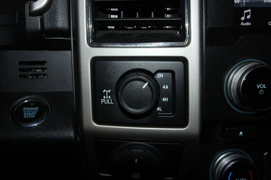 Used 2017 Ford F150 Lariat w/ Equipment Group 502A Luxury image 17