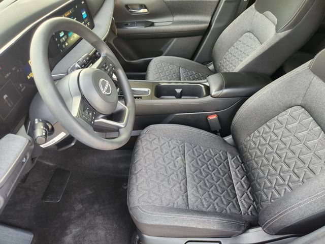 Used 2025 Nissan Kicks SV FWD image 12