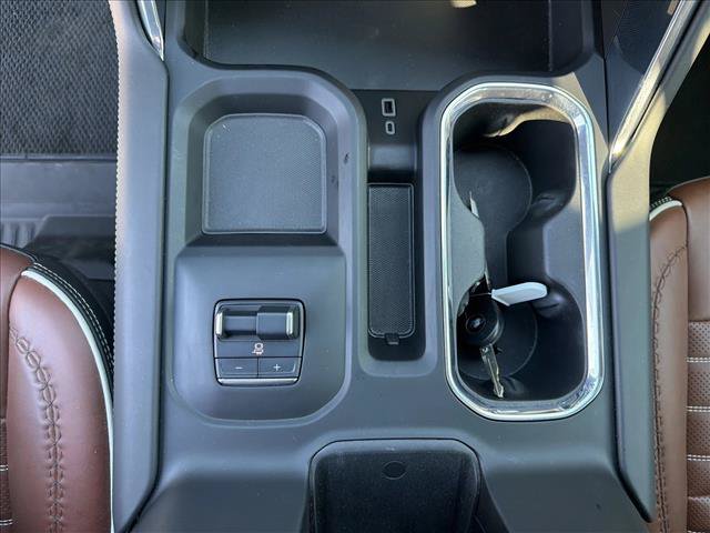 Used 2025 GMC Sierra 2500 Denali Ultimate AWD/4WD image 18