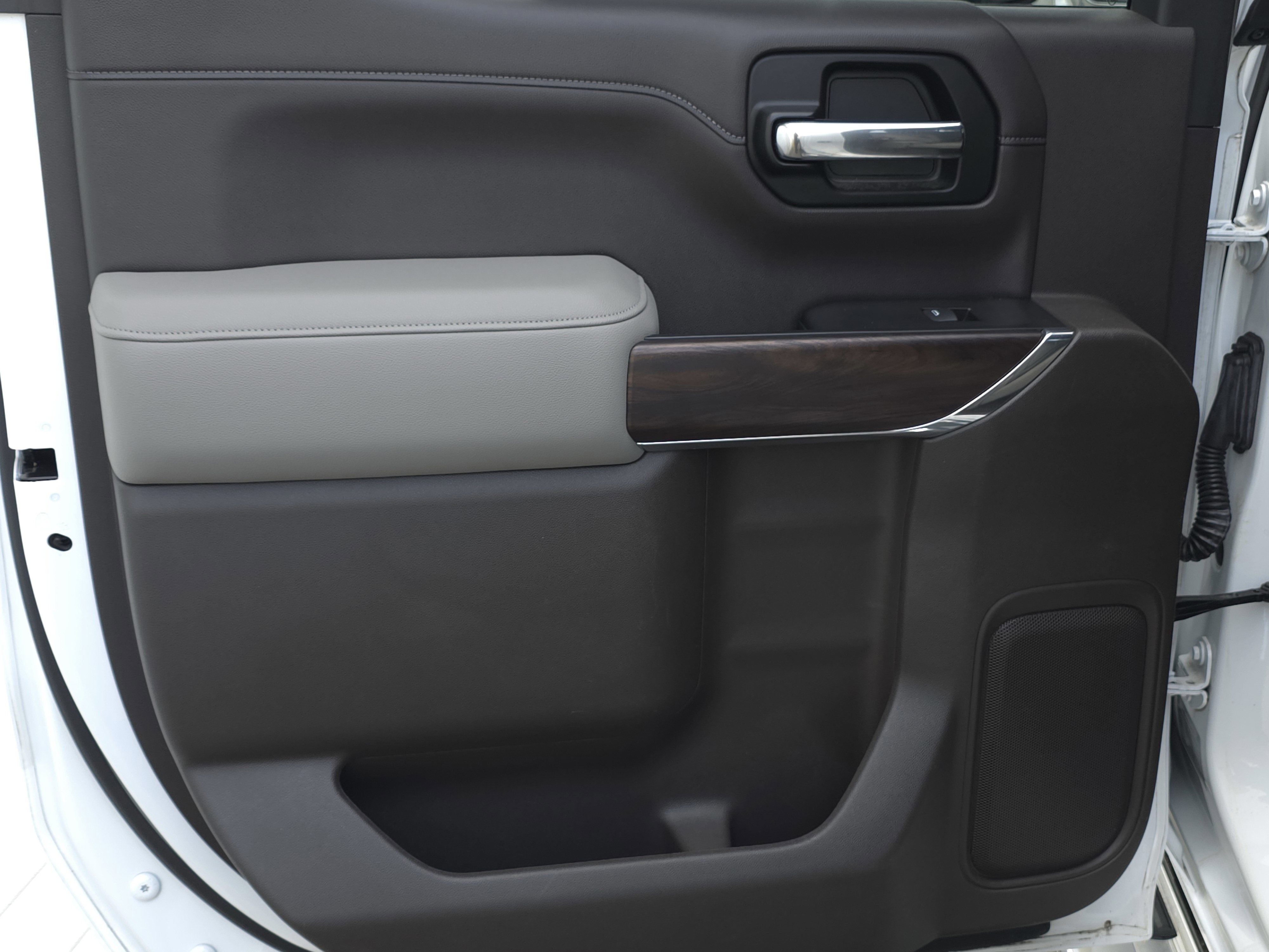 Used 2020 GMC Sierra 1500 SLT w/ SLT Premium Plus Package image 31