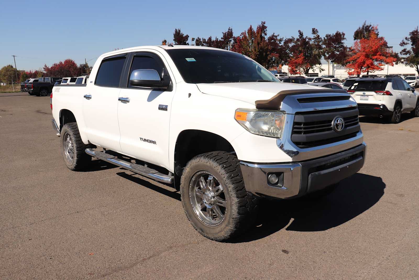 Used 2014 Toyota Tundra SR5 w/ SR5 Upgrade Package AWD/4WD image 3