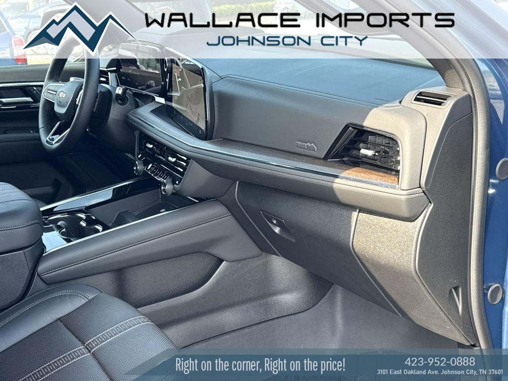 Used 2025 Chevrolet Suburban High Country w/ Sun And Tow Package AWD/4WD image 39