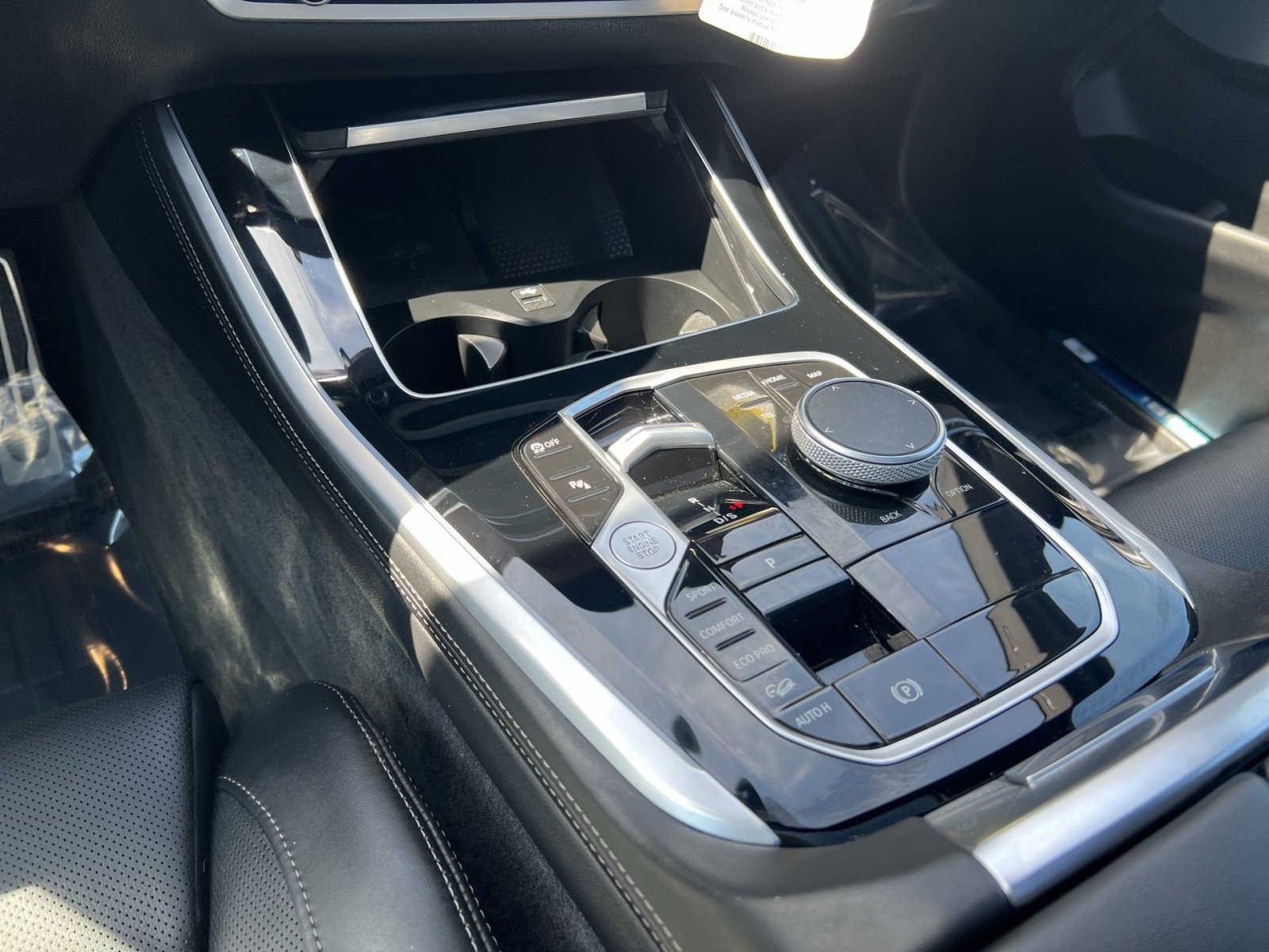 Used 2025 BMW X5 M60i w/ Climate Comfort Package image 30