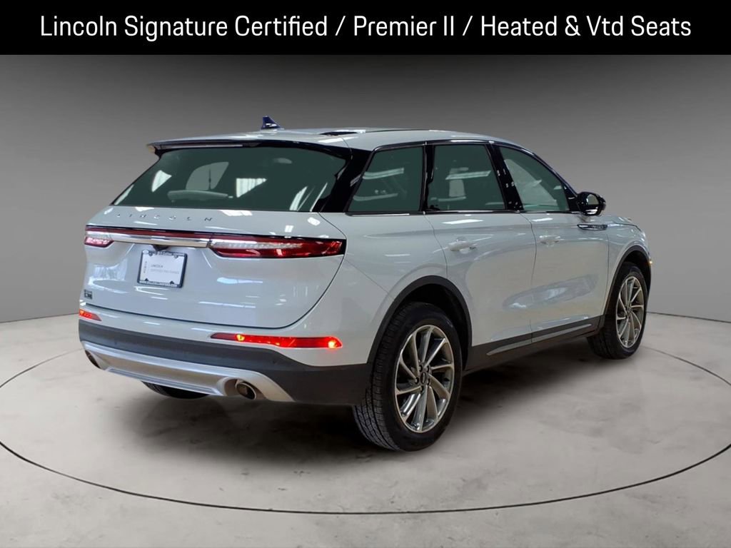 Used 2025 Lincoln Corsair AWD w/ Equipment Group 101A image 9