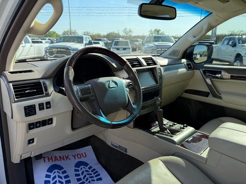 Used 2018 Lexus GX 460 Luxury w/ Preferred Accessory Package image 11