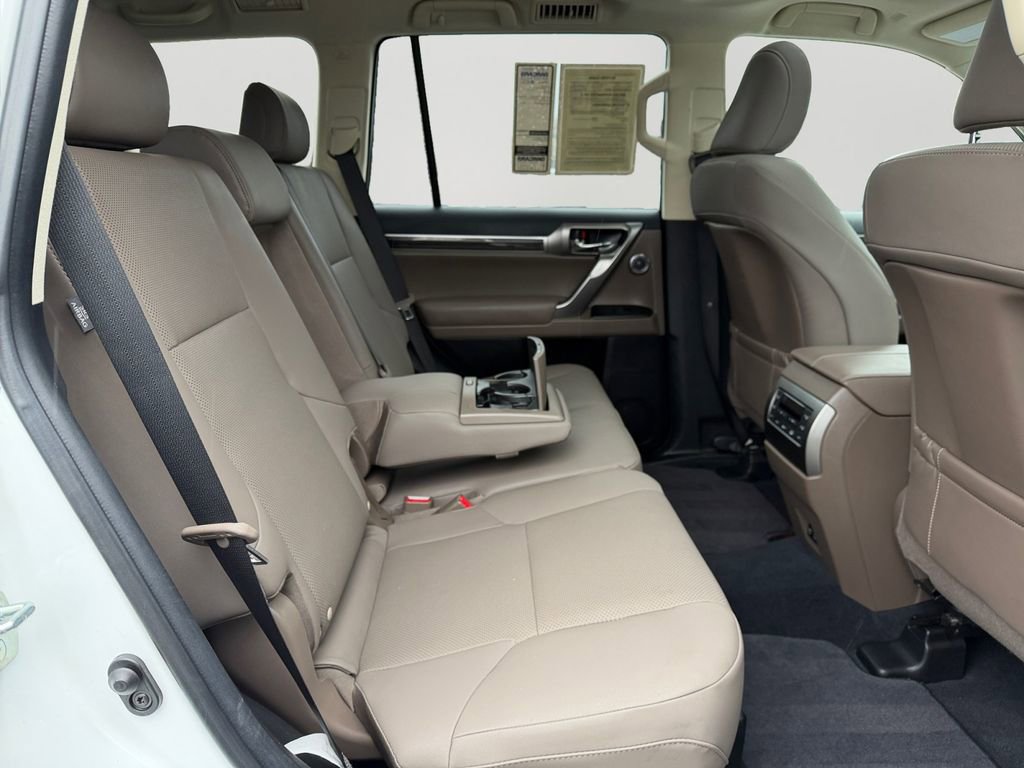 Used 2022 Lexus GX 460 Premium w/ Premium Plus Package image 10