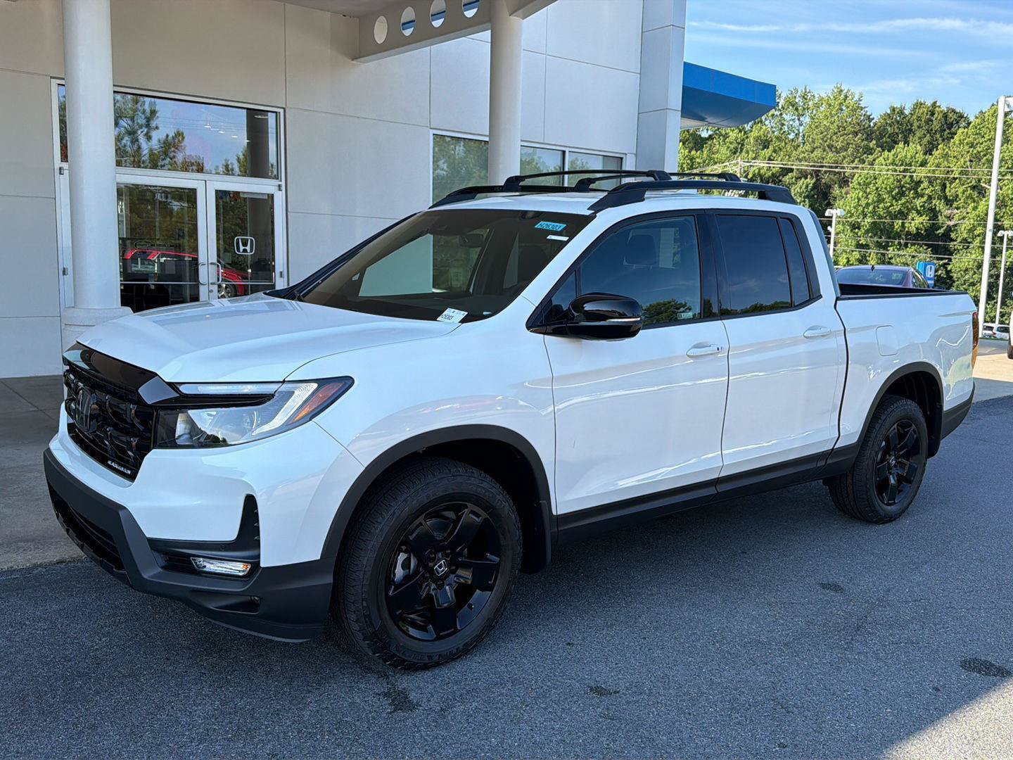 New 2026 Honda Ridgeline Black Edition image 2