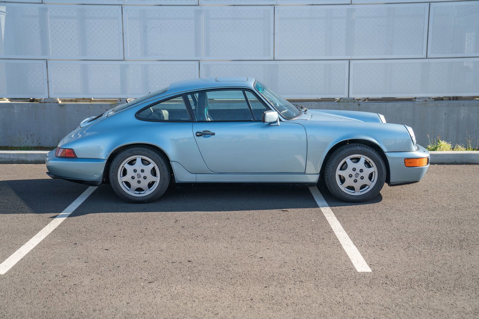 Used 1989 Porsche 911 Carrera 4 image 8