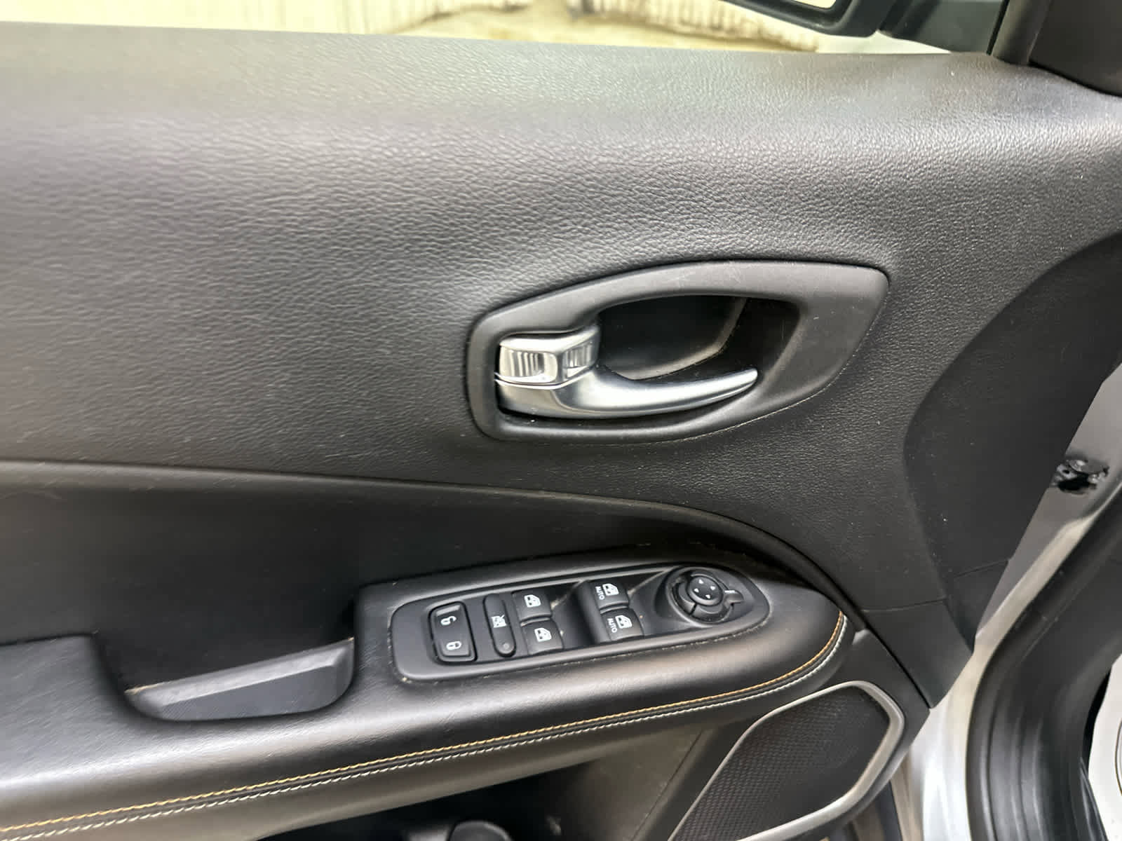 Used 2021 Jeep Compass Latitude w/ Convenience Group image 25