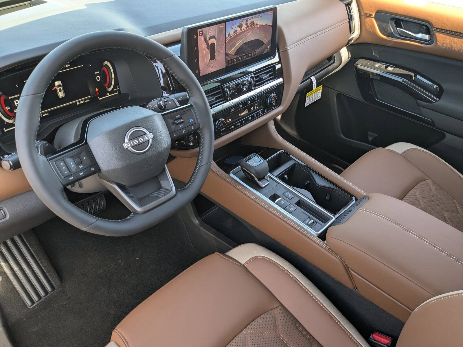 New 2026 Nissan Pathfinder Platinum FWD image 10