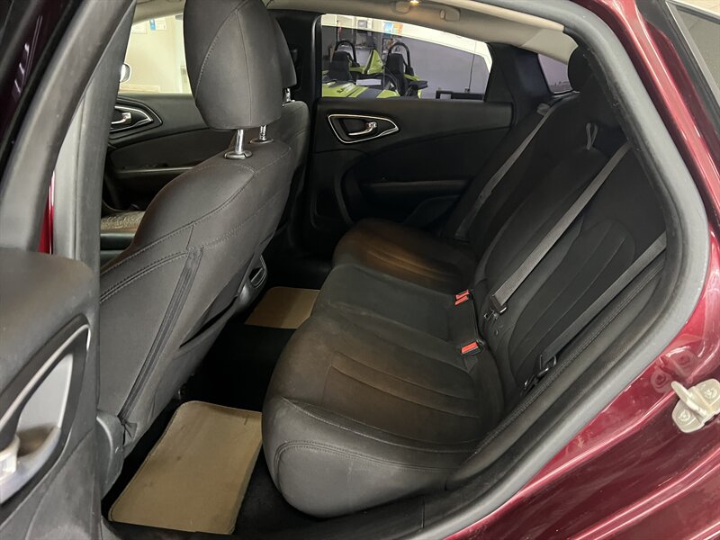 Used 2015 Chrysler 200 Limited w/ Convenience Group FWD image 13