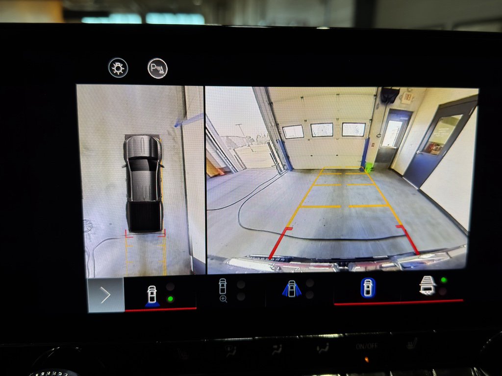 Used 2023 GMC Canyon Elevation w/ Elevation Premium Package image 29