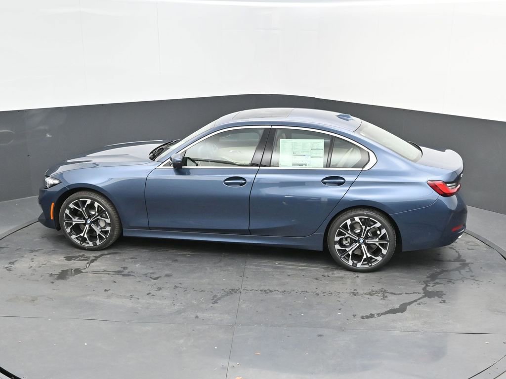 Certified 2025 BMW 330i Sedan w/ Premium Package image 33