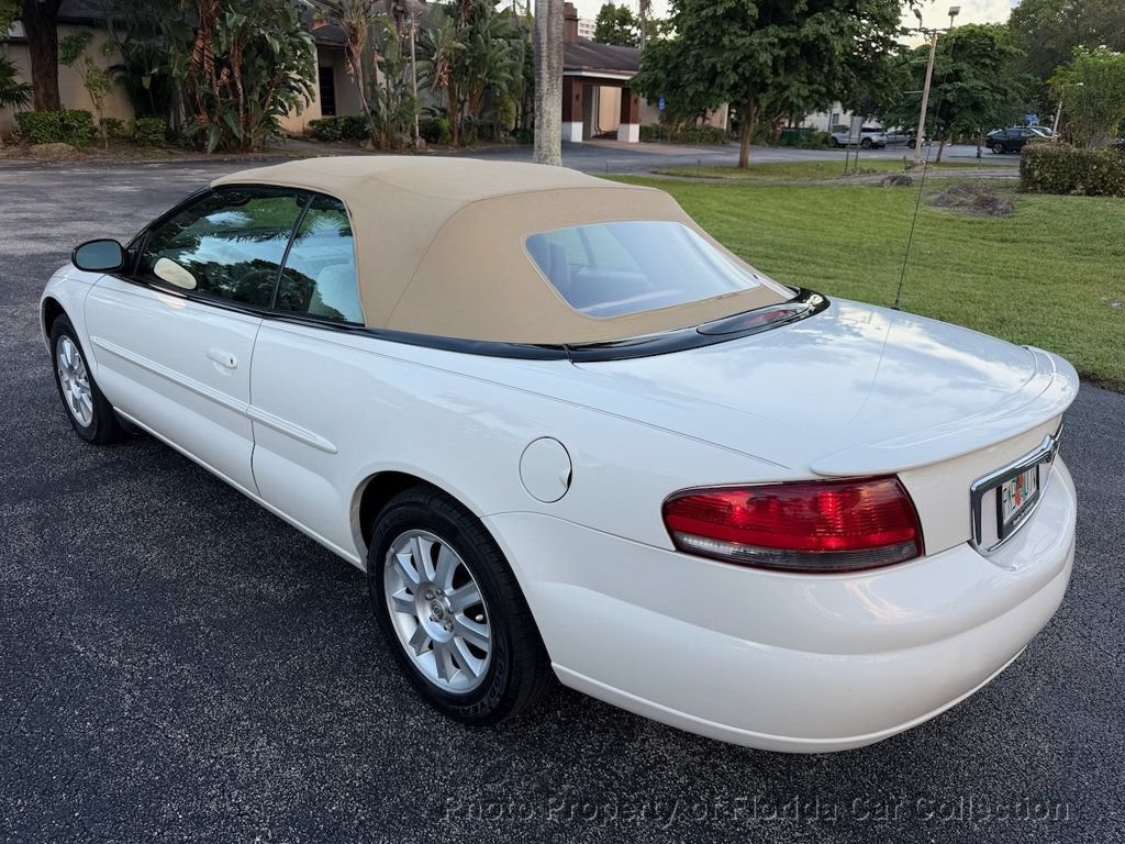 Used 2004 Chrysler Sebring GTC FWD image 27