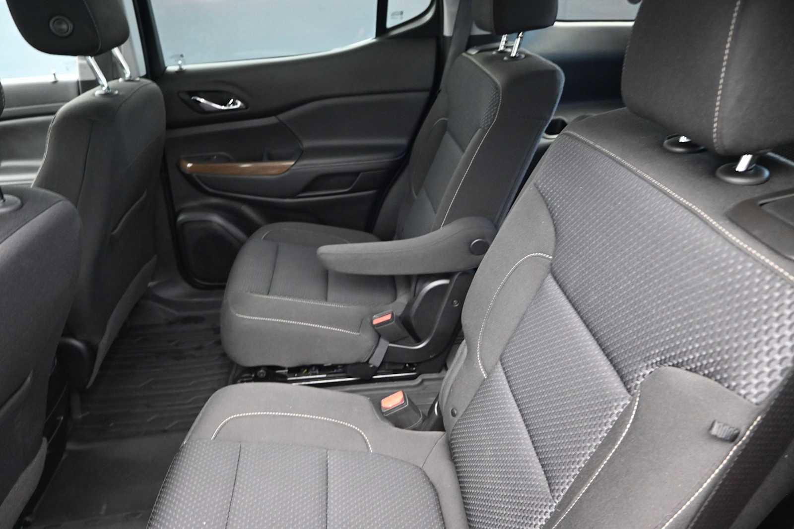 Used 2023 GMC Acadia SLE w/ Driver Convenience Package AWD/4WD image 22