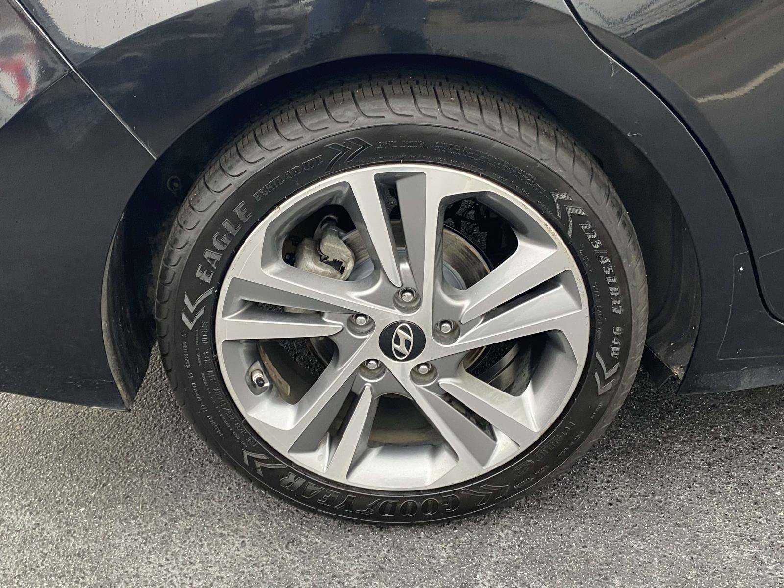 Used 2017 Hyundai Elantra Limited w/ Limited Ultimate Package 05 image 7