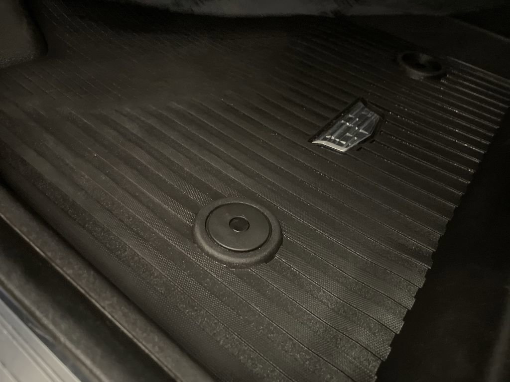 Used 2024 Cadillac XT5 Luxury w/ LPO, Floor Liner Package AWD/4WD image 30