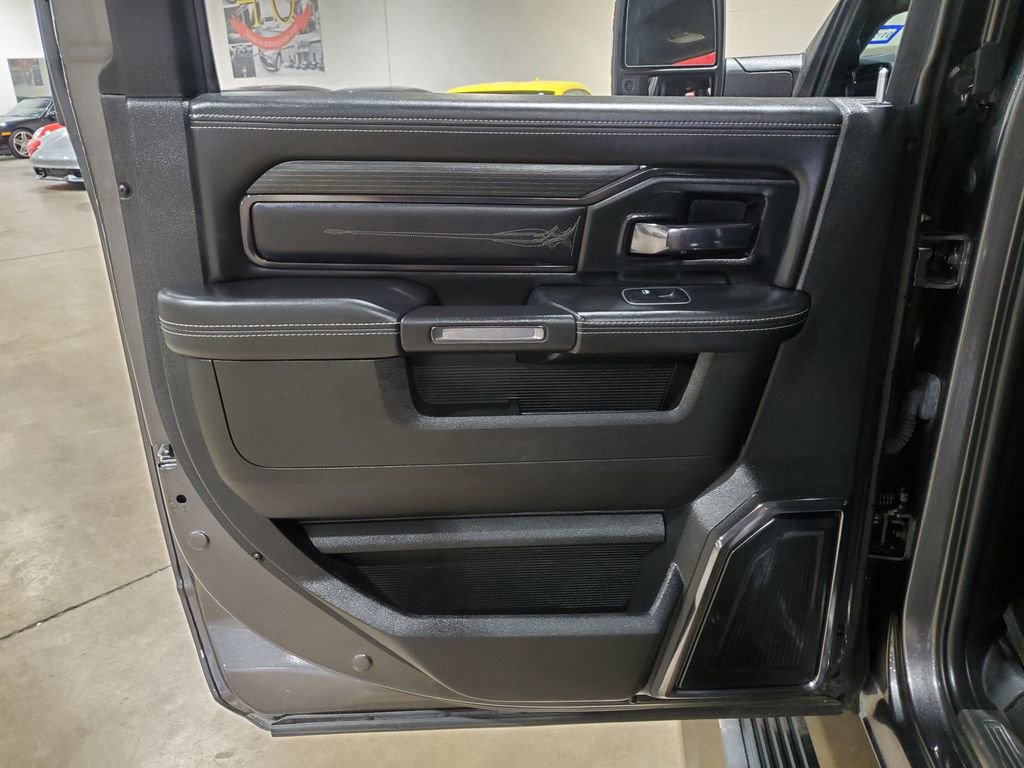 Used 2023 RAM 2500 Limited image 25