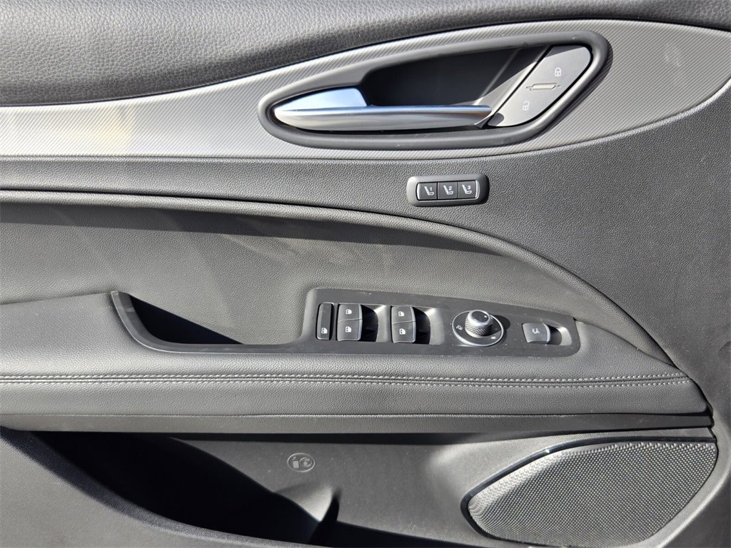 New 2026 Alfa Romeo Stelvio Sprint w/ Convenience Package image 16